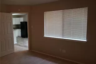 1825 Rainy Meadows Dr, Austin, TX 78758 - Photo 11