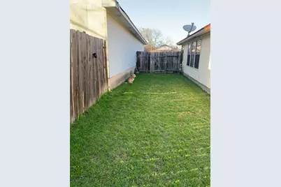 1825 Rainy Meadows Drive, Austin, TX 78758 - Photo 25