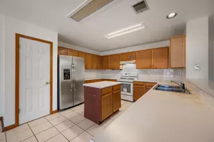 1402 Quicksilver Cir, Round Rock, TX 78665 - Photo 13