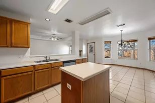 1402 Quicksilver Cir, Round Rock, TX 78665 - Photo 11