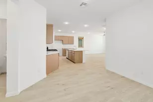 210 Hornet St, Elgin, TX 78621 - Photo 9