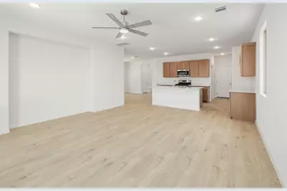 210 Hornet Street, Elgin, TX 78621 - Photo 71