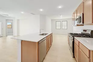 210 Hornet St, Elgin, TX 78621 - Photo 13