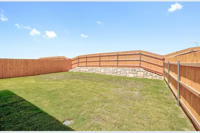 210 Hornet Street, Elgin, TX 78621 - Photo 35