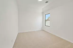 210 Hornet St, Elgin, TX 78621 - Photo 25
