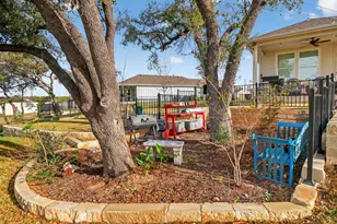 116 Bristol Cv, Georgetown, TX 78633 - Photo 29