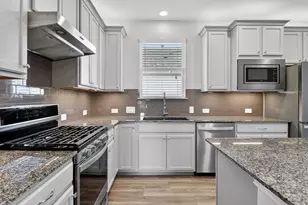 116 Bristol Cv, Georgetown, TX 78633 - Photo 9