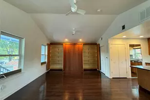 1208 E 2nd St, Austin, TX 78702 - Photo 11