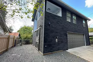 1208 E 2nd St, Austin, TX 78702 - Photo 27