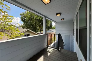 1208 E 2nd St, Austin, TX 78702 - Photo 23