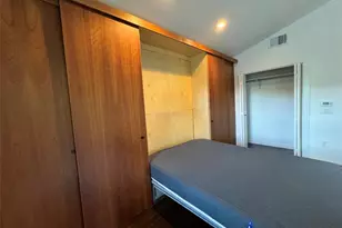 1208 E 2nd St, Austin, TX 78702 - Photo 15