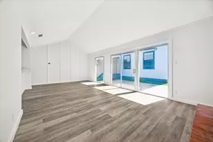 1411 Fairfield Dr, Austin, TX 78758 - Photo 7