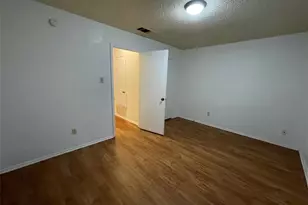 8005 West Gate Blvd, Austin, TX 78745 - Photo 11