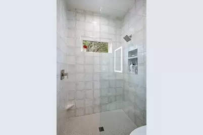 405 Taylor Drive, Horseshoe Bay, TX 78657 - Photo 19