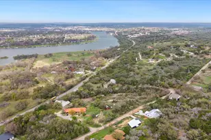 405 Taylor Dr, Horseshoe Bay, TX 78657 - Photo 1