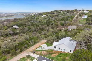 405 Taylor Dr, Horseshoe Bay, TX 78657 - Photo 5