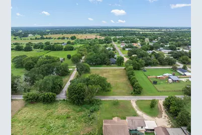 320 Douglas Street #2, Lexington, TX 78947 - Photo 15