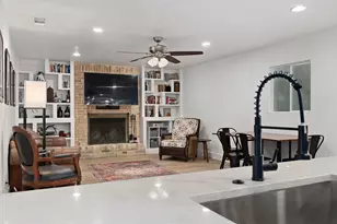 4709 York Hill Dr, Austin, TX 78723 - Photo 11