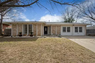 4709 York Hill Dr, Austin, TX 78723 - Photo 3