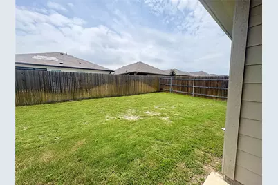 180 Pivot Drive, Taylor, TX 76574 - Photo 15