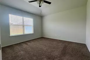 180 Pivot Dr, Taylor, TX 76574 - Photo 7