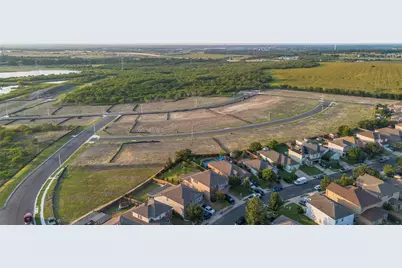 4909 Stockton Lane, Del Valle, TX 78617 - Photo 7