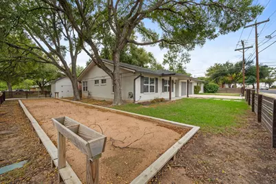 2507 Western Trails Boulevard, Austin, TX 78745 - Photo 19