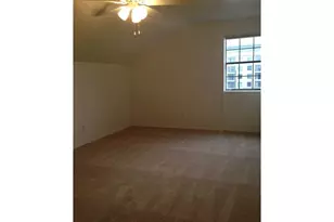 2401 Leon St, Austin, TX 78705 - Photo 11