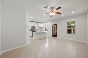 7220 Wyoming Springs Dr, Round Rock, TX 78681 - Photo 5