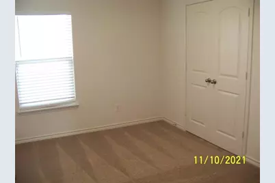 217 Sunnymeade Lane, Jarrell, TX 76537 - Photo 9