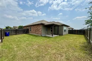 3301 Stirrat St, Pflugerville, TX 78660 - Photo 9