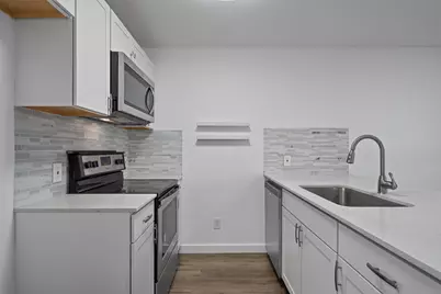 6409 Burns Street #304, Austin, TX 78752 - Photo 11