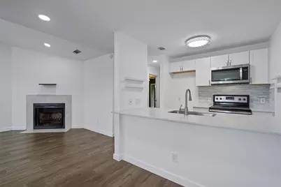 6409 Burns Street #304, Austin, TX 78752 - Photo 9