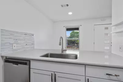 6409 Burns Street #304, Austin, TX 78752 - Photo 13