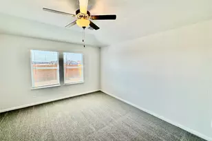 132 Holmby Dr, Hutto, TX 78634 - Photo 3