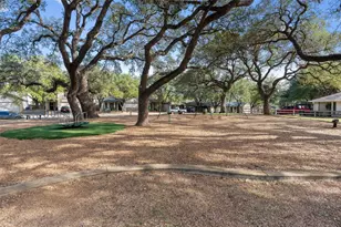 8904 Francia Trail, Austin, TX 78748 - Photo 37