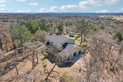 407 Country Lane, McDade, TX 78650 - Photo 3