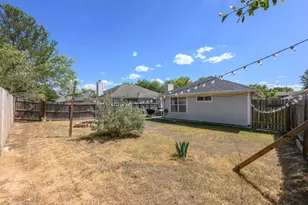 14608 Rumfeldt St, Austin, TX 78725 - Photo 33