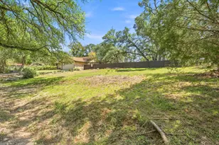 4 & 6 Acacia Dr, Wimberley, TX 78676 - Photo 29