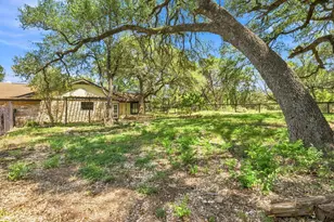 4 & 6 Acacia Dr, Wimberley, TX 78676 - Photo 27