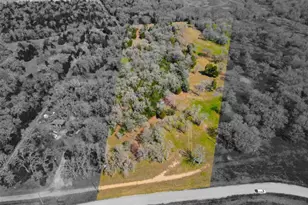 1073 Creekside Ln, Lexington, TX 78947 - Photo 1