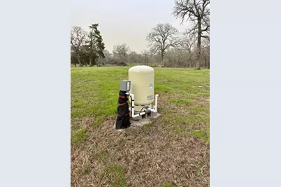 1073 Creekside Lane, Lexington, TX 78947 - Photo 9