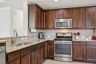 803 Hamilton Ln, Georgetown, TX 78633 - Photo 3