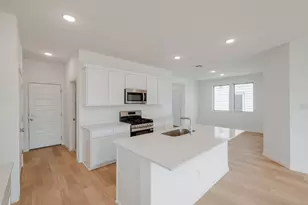 197 Hornet St, Elgin, TX 78621 - Photo 5