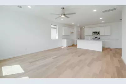 197 Hornet Street, Elgin, TX 78621 - Photo 9