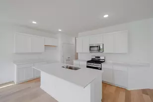 197 Hornet St, Elgin, TX 78621 - Photo 3