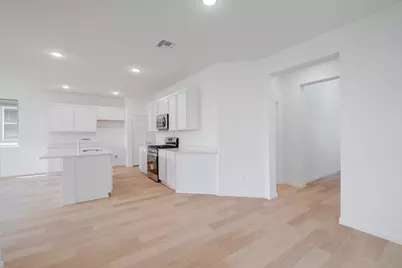 197 Hornet Street, Elgin, TX 78621 - Photo 13