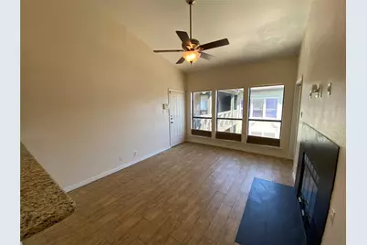 807 W 25th Street #308, Austin, TX 78705 - Photo 3
