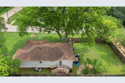 608 Washington Street, Smithville, TX 78957 - Photo 25