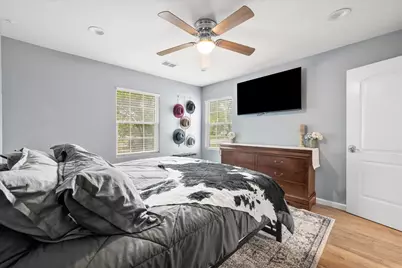 608 Washington Street, Smithville, TX 78957 - Photo 21